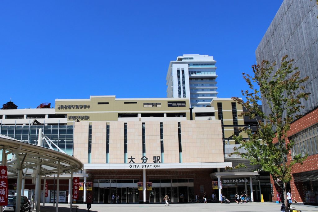 大分駅の様子