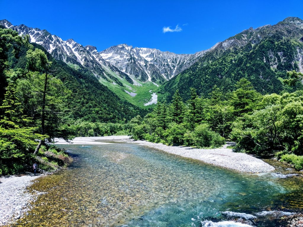 上高地 ハイキングの様子