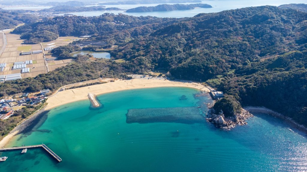 芥屋海水浴場の様子