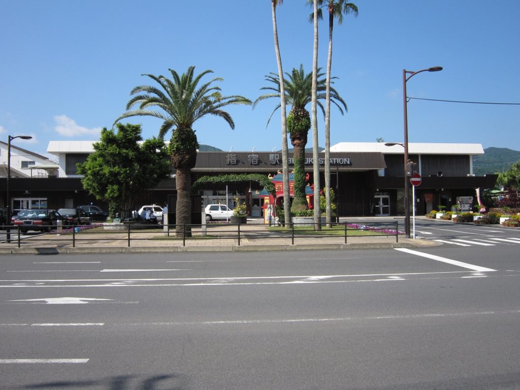 駅前のロータリー