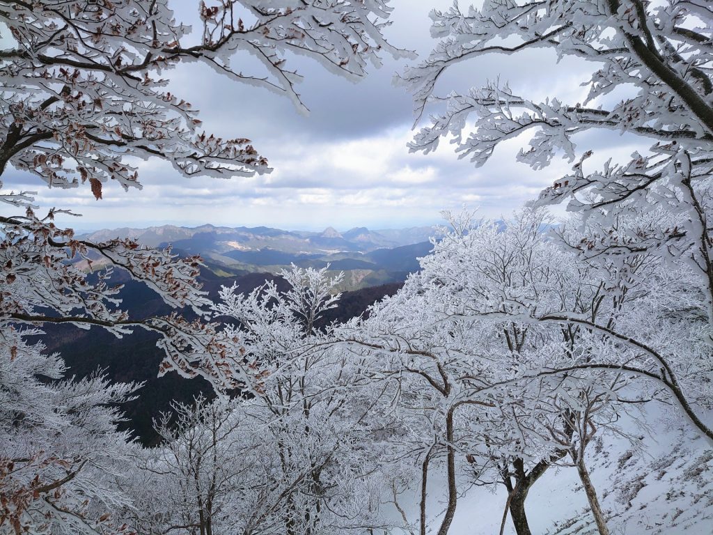 冬山登山の様子