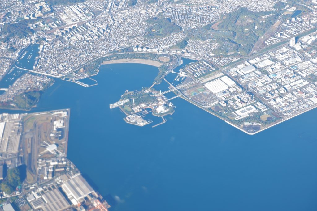 航空機から見た八景島の様子