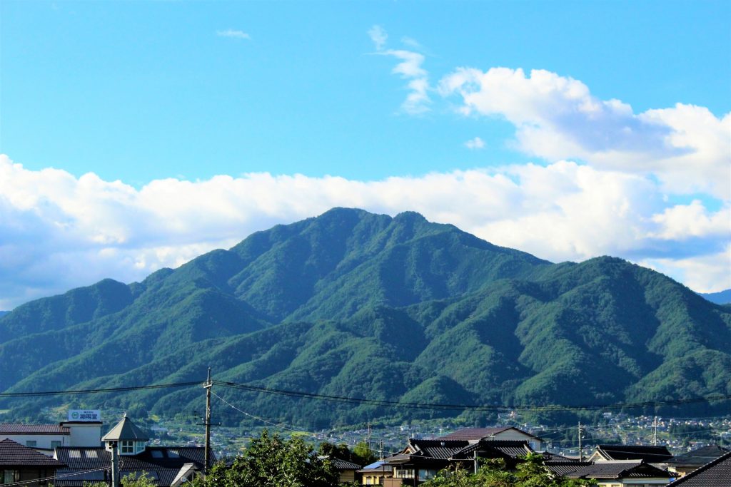 飯田市から南アルプスを望むの様子
