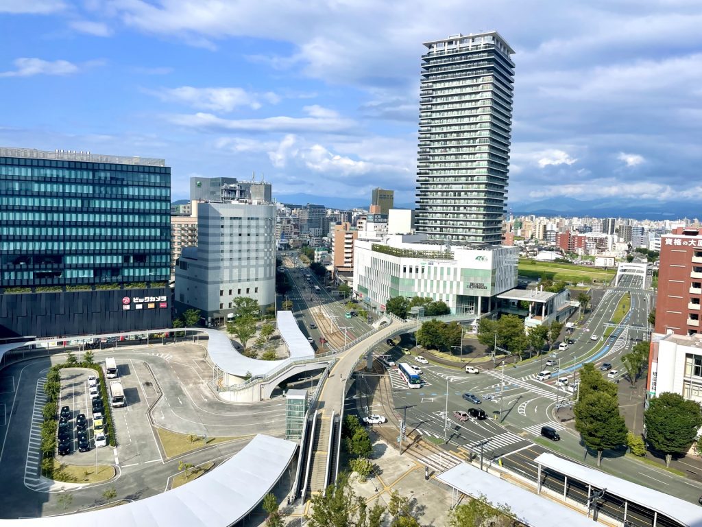 駅前の光景の様子