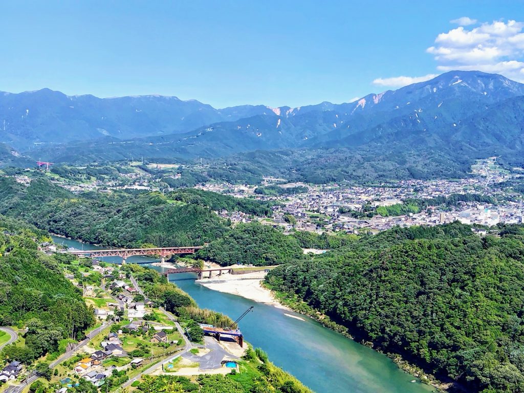 苗木城跡からの景色の様子