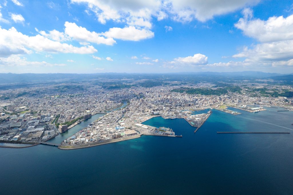 湾岸の街の写真