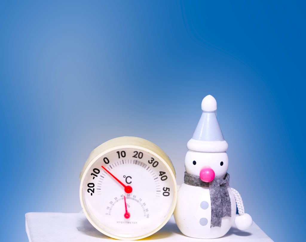雪だるまと温度計