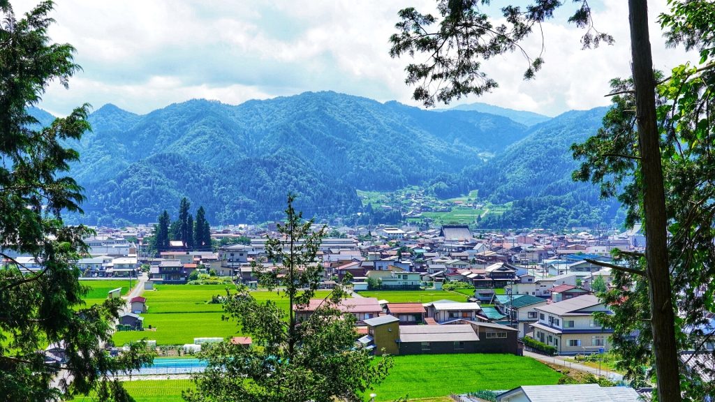気多若宮神社からの飛騨古川の町並みの様子