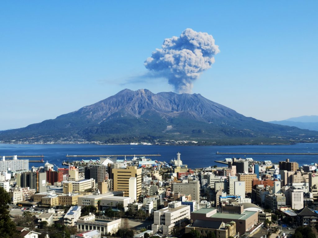 噴火した桜島の様子