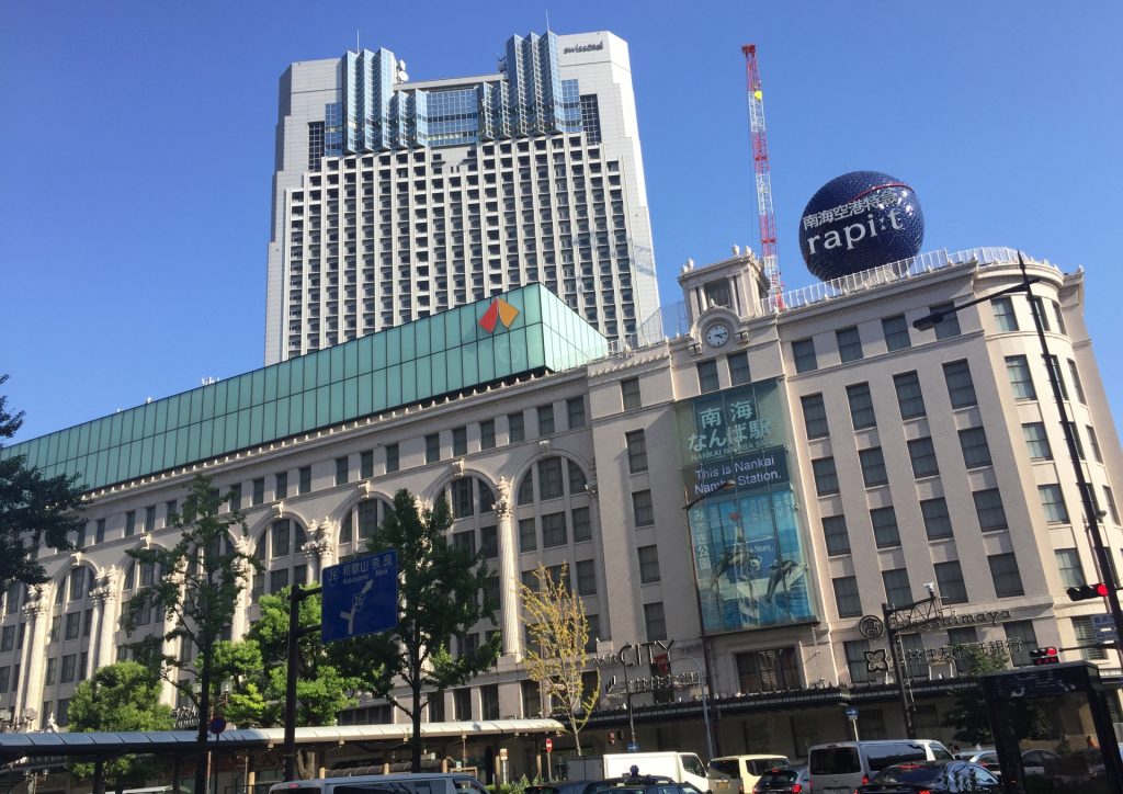 南海なんば駅周辺の様子