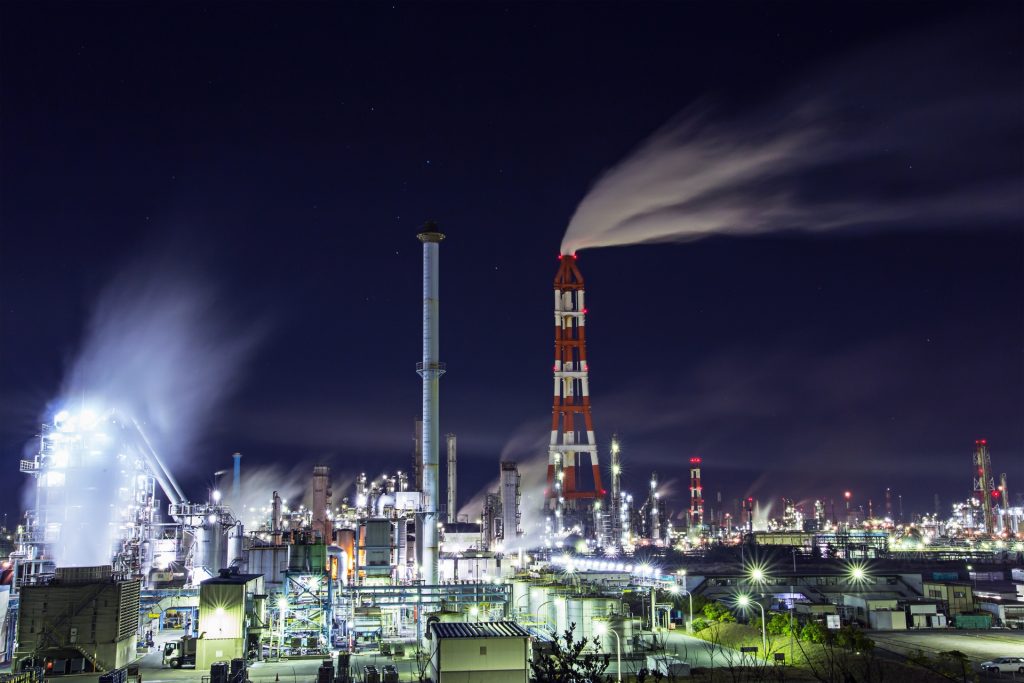 鹿島臨海工業地帯の工場夜景の様子